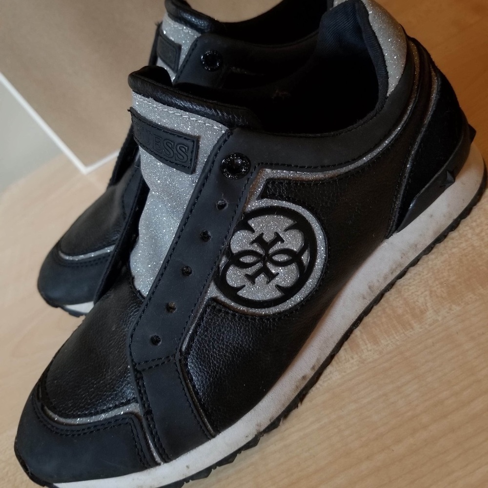 Guess Sneakers